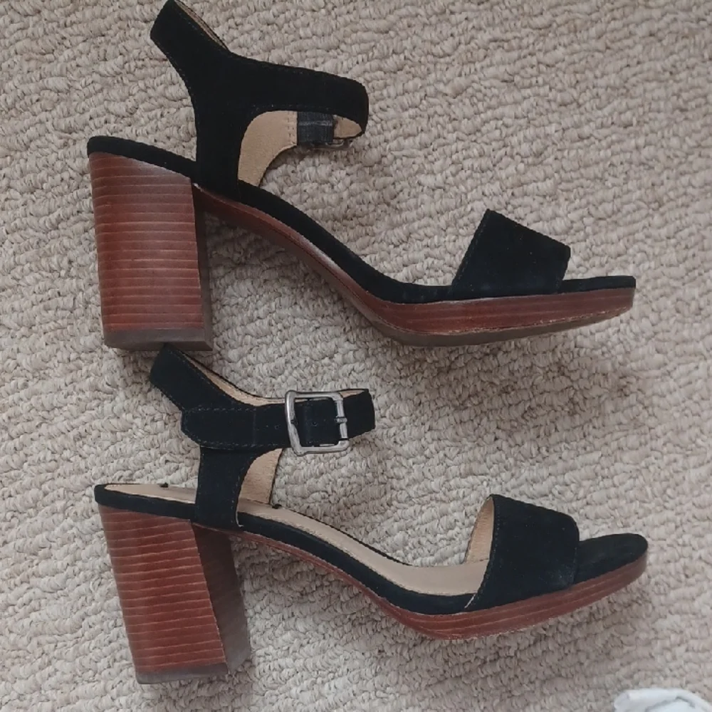 Frye Black Suede Women's Sandals - Picture 4 of 4